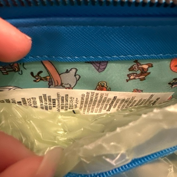 NWT Loungefly Disney Parks Play in the Park Wallet Mickey Minnie Donald Goofy - Picture 4 of 7